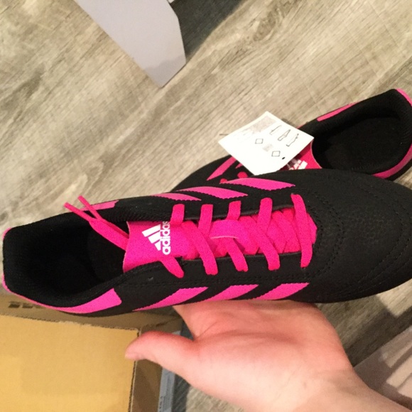 Cleats - Picture 7 of 7